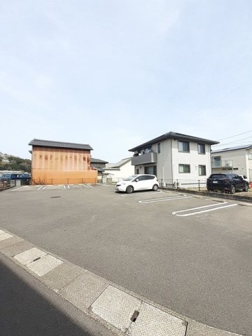 コースト　フローの駐車場|駐車場があります