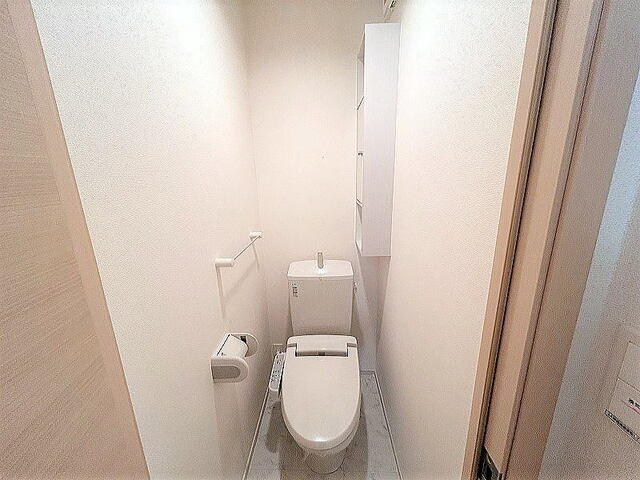 ベルセフォネⅢのトイレ|ゆったりとした空間のトイレです