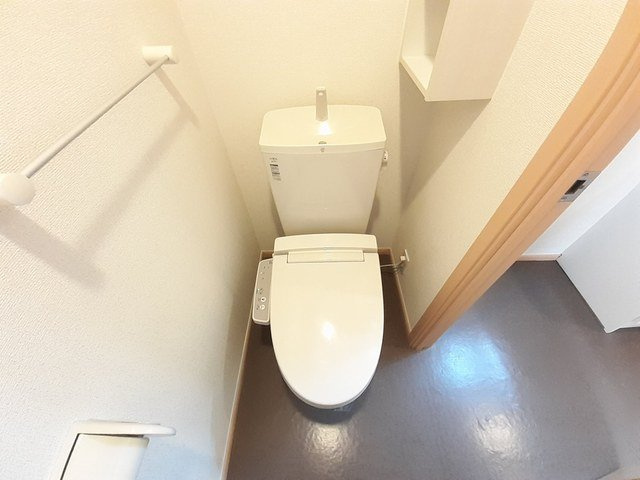 ジュネス原１番館のトイレ|シンプルで使いやすいトイレです