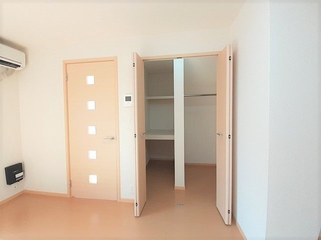 ジュネス原１番館の収納|大きなスペースがあり、収納には困りません