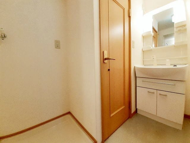 パインブライトＡの洗面所|忙しい朝には欠かせない洗面所です
