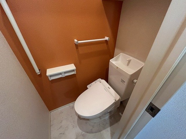 サンライズ　Ａのトイレ|コンパクトで使いやすいトイレです