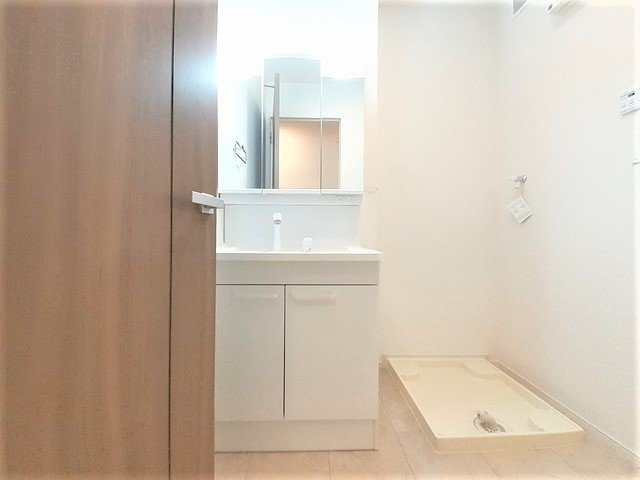 ラナンキュラス　Ⅱの洗面所|ゆったりとスペースのある洗面所