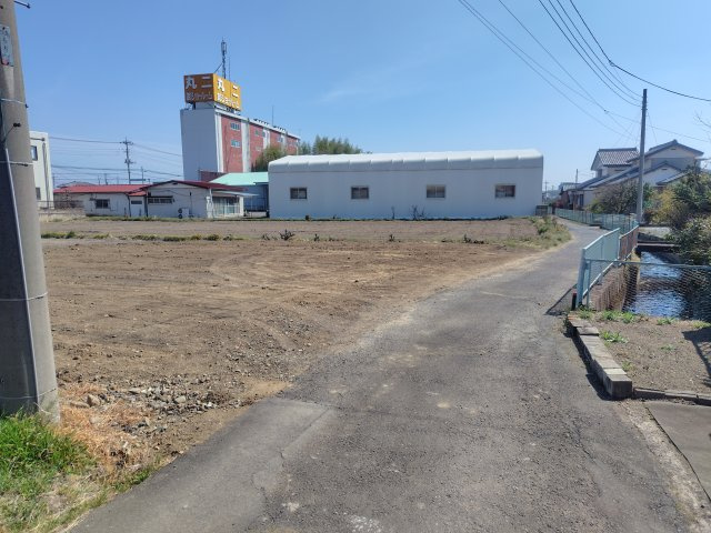 コンフォートヒルズ高崎下大類町1期　1号地の周辺|造成イメージ図。フェンスより拡張し、アスファルト舗装を行います。(イメージ図は実際と異なる場合があります。)