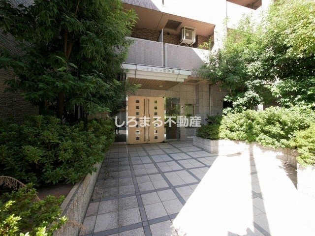 ＣＩＴＹ　ＳＰＩＲＥ靭公園のエントランス