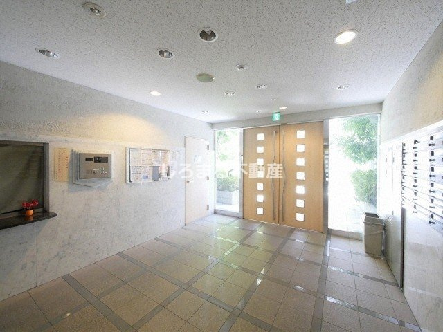 ＣＩＴＹ　ＳＰＩＲＥ靭公園のロビー