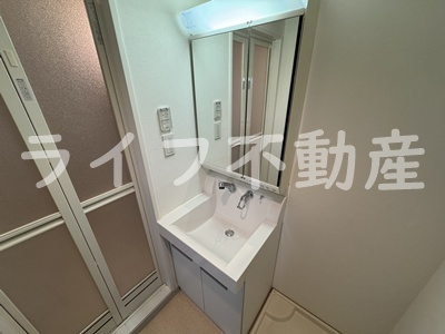S-RESIDENCE緑橋serioの独立洗面台