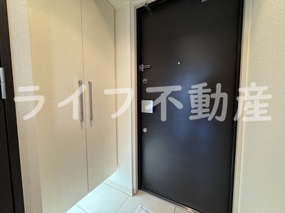 S-RESIDENCE緑橋serioの玄関