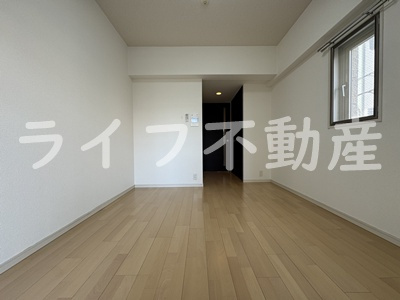 S-RESIDENCE緑橋serioの洋室