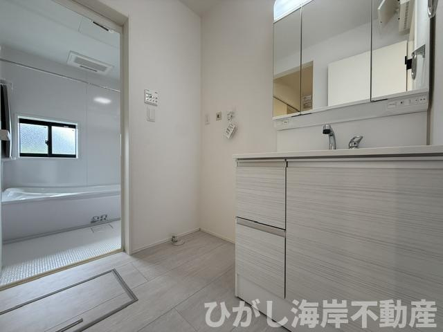平塚市御殿4丁目　新築戸建　全５棟の脱衣所|脱衣スペース