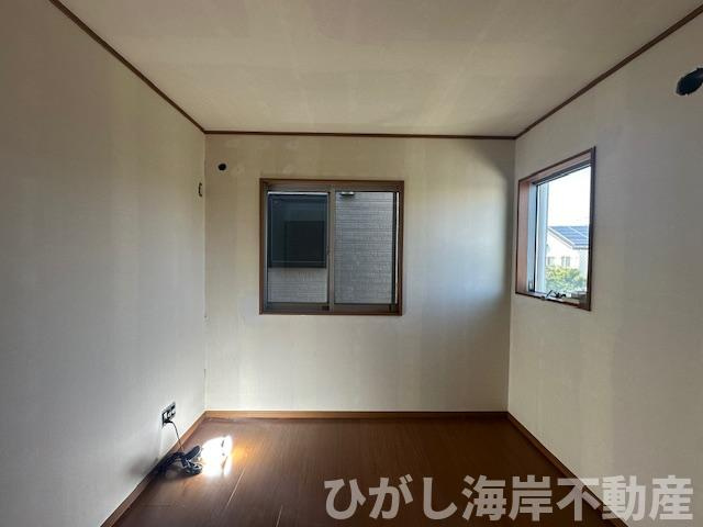 藤沢市辻堂6丁目　中古戸建の寝室|5月1日撮影　リフォーム工事中　4.3帖　洋室