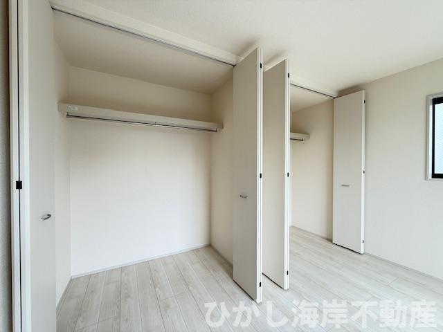 茅ヶ崎市菱沼１丁目　新築戸建　全２棟の収納|各居室　収納スペース付き