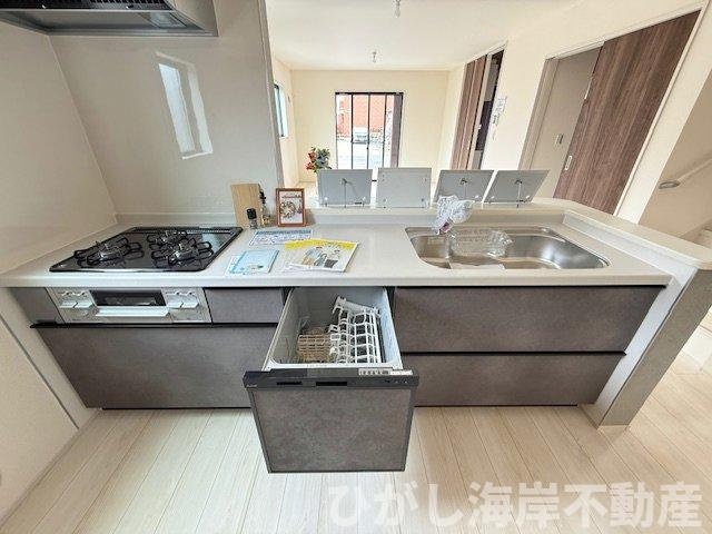 茅ヶ崎市菱沼１丁目　新築戸建　全２棟のキッチン|食洗器付きシステムキッチン