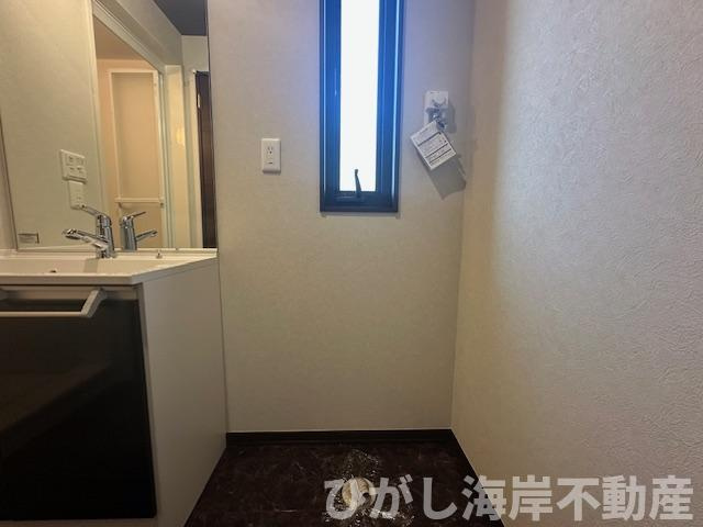 茅ヶ崎市中海岸3丁目　中古戸建のランドリースペース|洗濯機置き場