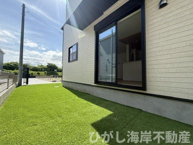 平塚市上平塚　新築戸建　全3棟の庭|お庭