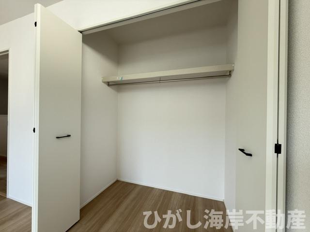 平塚市上平塚　新築戸建　全3棟の収納|各居室　収納スペース付き