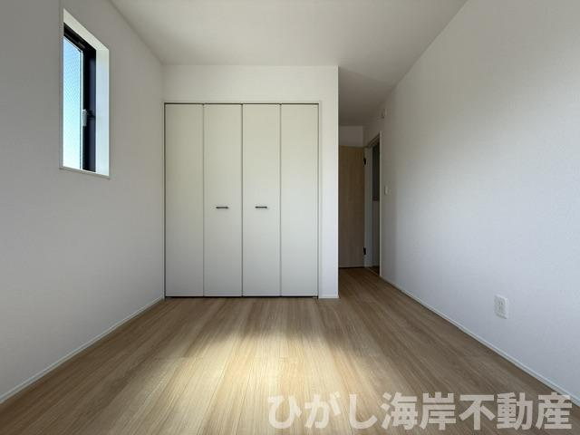 平塚市上平塚　新築戸建　全3棟の子供部屋|5.7帖　洋室
