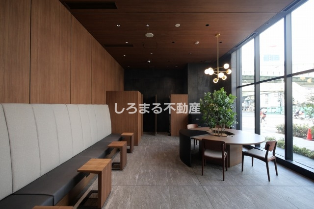 ルフォンプログレ堺筋本町タワーレジデンスのロビー