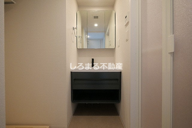 セレニテ本町東リアンの洗面所