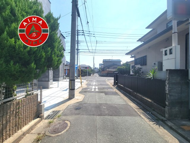 福岡市西区小戸3丁目第7-3棟（2号棟）　の外観|前面道路含む現地の写真です。