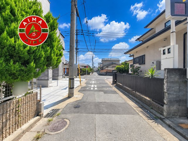 福岡市西区小戸3丁目第7-3棟（2号棟）　の外観|前面道路含む現地の写真です。