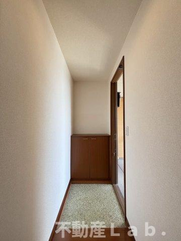 メゾンドオーブの玄関|※反転タイプのお写真です。