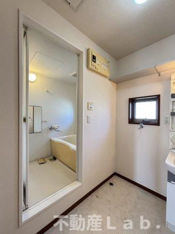 メゾンドオーブの洗面所|※反転タイプのお写真です。