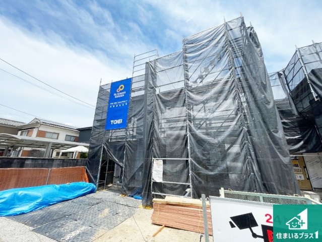 ★亀岡市古世町　新築一戸建ての外観|周辺は落ち着いた街並みの住宅地！子育てがしやすい住環境です！まだ未完成ですが、現地でしかわからない事もございます。是非一度ご覧ください。