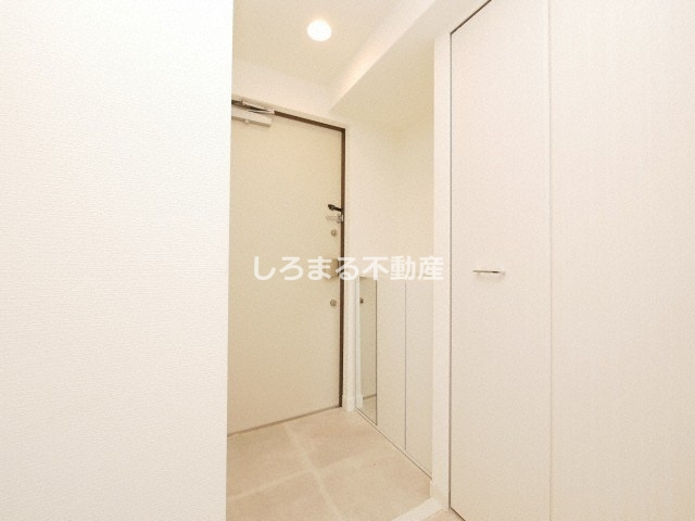 アドバンス上町台シュタットの玄関
