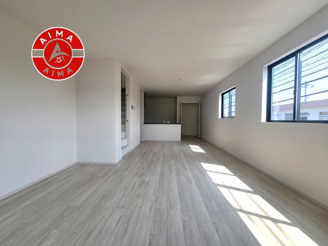 福岡市西区小戸3丁目第7-3棟（3号棟）　の居間・リビング|多くの時間を過すことになるリビングだからこそ、いつも穏やかな空間・解放感が味わえ毎日が充実します。