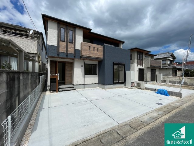亀岡市古世町　新築一戸建ての外観|安心の10年保証！外観を美しく保ち、雨水で汚れを落とします！気になることがありましたら、お気軽にお問い合わせください！