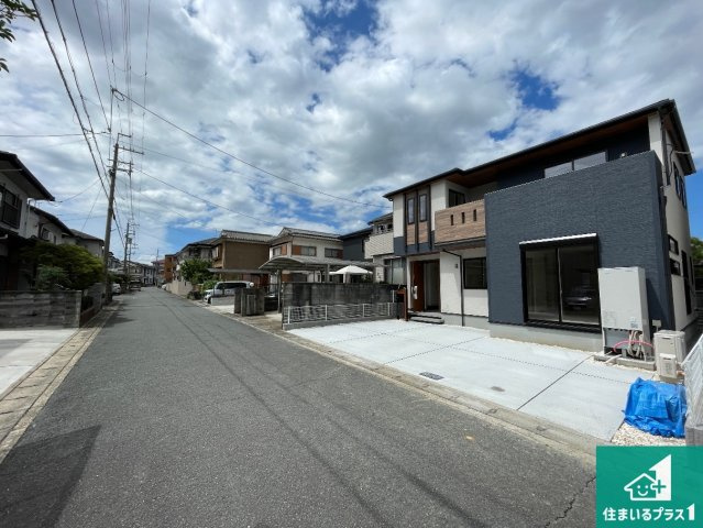 亀岡市古世町　新築一戸建ての外観|安心の10年保証！外観を美しく保ち、雨水で汚れを落とします！気になることがありましたら、お気軽にお問い合わせください！
