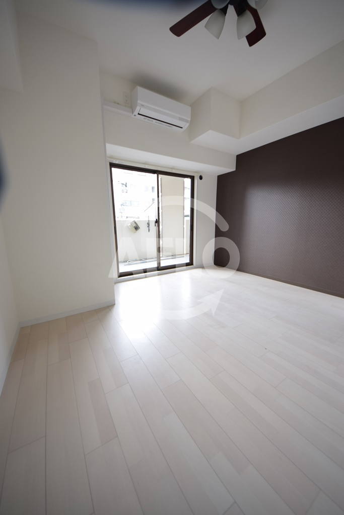 Luxe難波WESTの洋室|Luxe難波WEST(ラグゼ難波ウエスト)　洋室