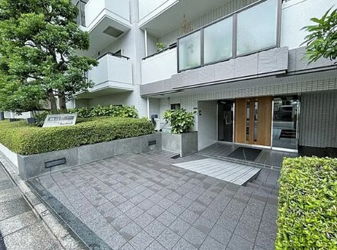 【エントランス】