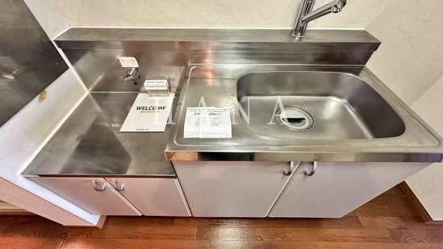 サマービレッジのキッチン|※別号室参考写真