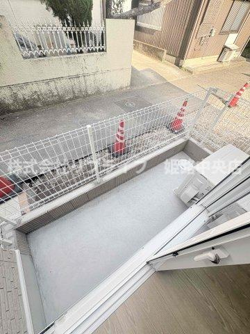 (仮称)ロタス中島アパートのバルコニー