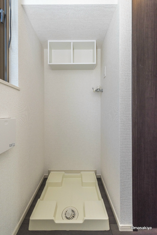 プリーゼの洗面所|室内洗濯機置場