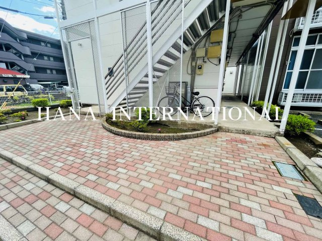 レオパレスボヌールＴＡＪＩＭＡのエントランス