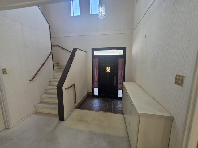 【玄関】 | 高砂市西畑既存戸建