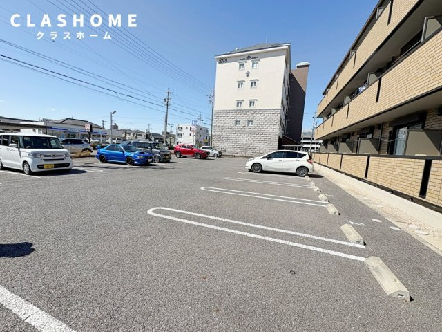 AN HAMATOMIの駐車場