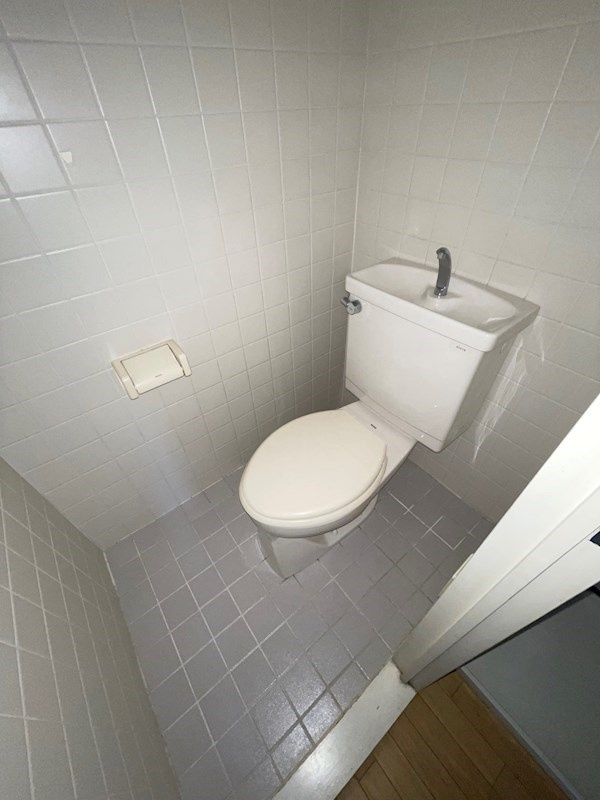 ゴールドハイツ祇園のトイレ|ゆったりとした空間のトイレです