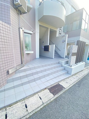 メインステージ夙川の外観