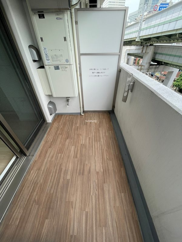 ラシュレエグゼ阿波座のバルコニー