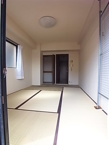 ゴールドハイツ祇園の和室