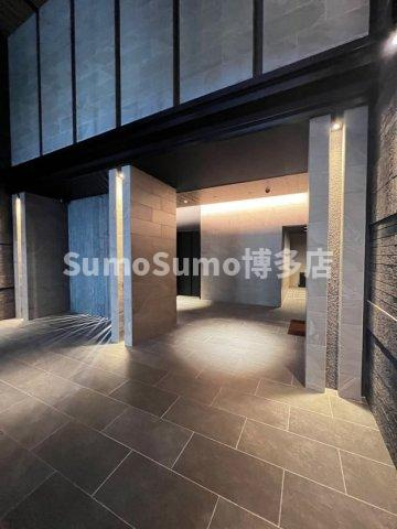 エンクレストALIVE白金のエントランス