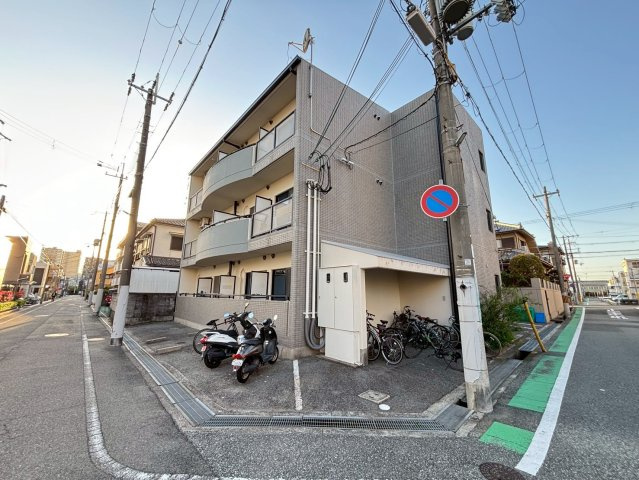 エクレ西宮の外観