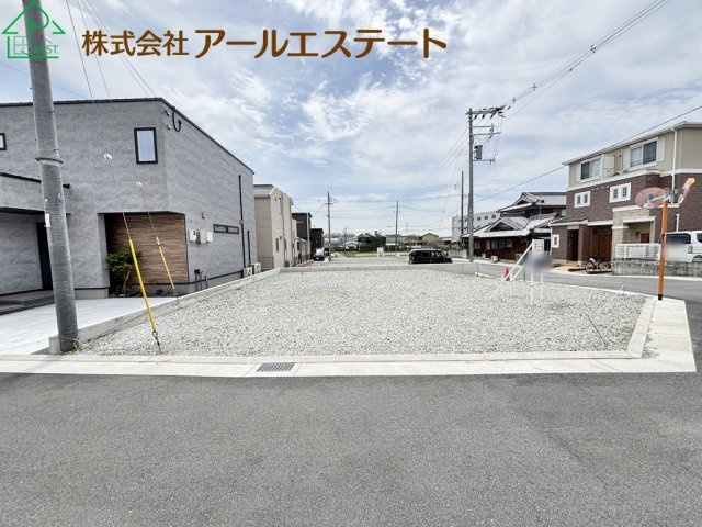 加古川市西神吉町岸　　　JR「宝殿駅」徒歩14分
