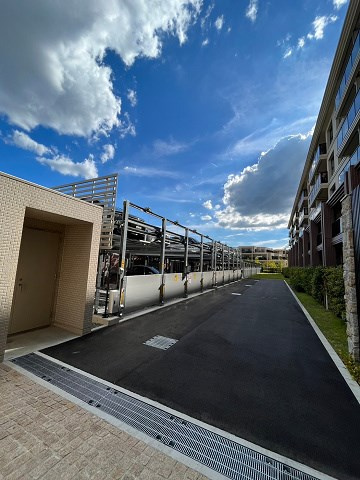 ヴェレーナシティ夙川パークナードの駐車場