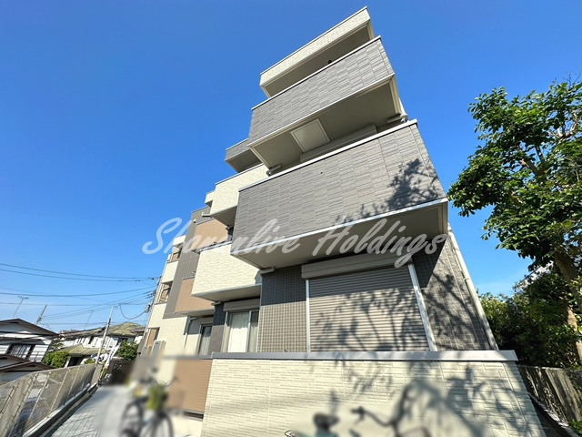 藤沢市片瀬２丁目のアパートの外観