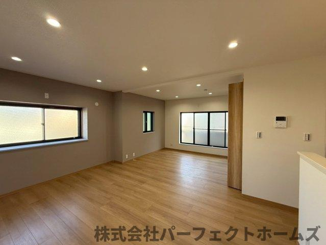 【居間・リビング】の画像